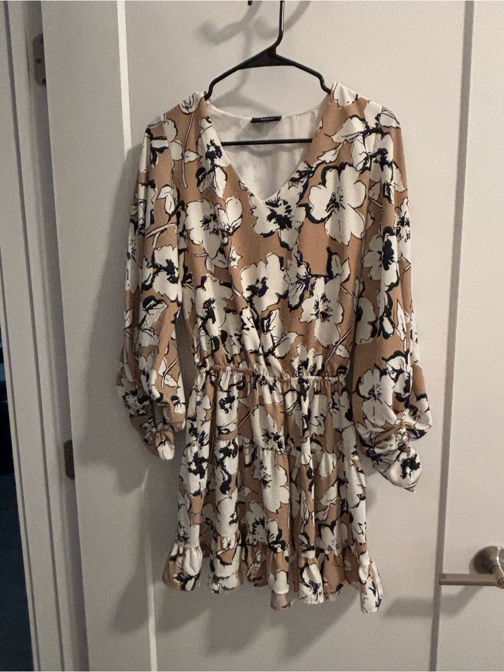 Floral V-Neck Tiered Mini Dress in Blush and White